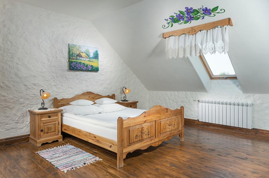 Lipowy Gosciniec Aparthotel Otwock Maly Δωμάτιο φωτογραφία