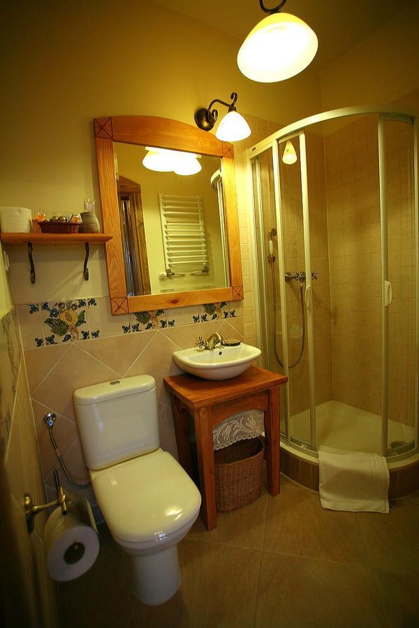 Lipowy Gosciniec Aparthotel Otwock Maly Δωμάτιο φωτογραφία